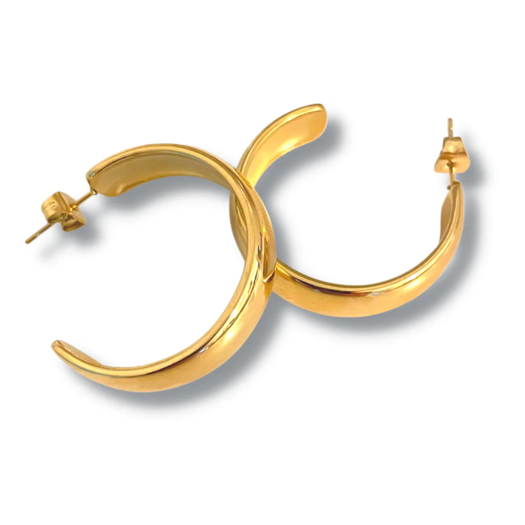 Curved Medium Hoop Earring | Ellie Vail Jewelry