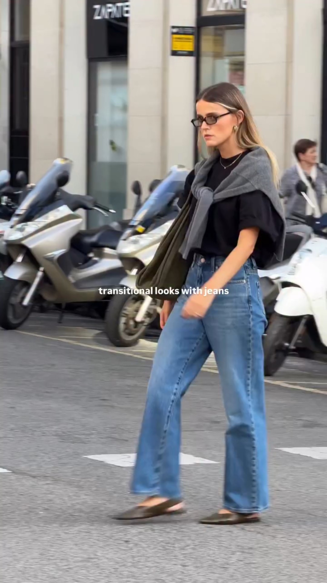 The best time of the year is approaching🤍 easy looks with jeans to go back to the city