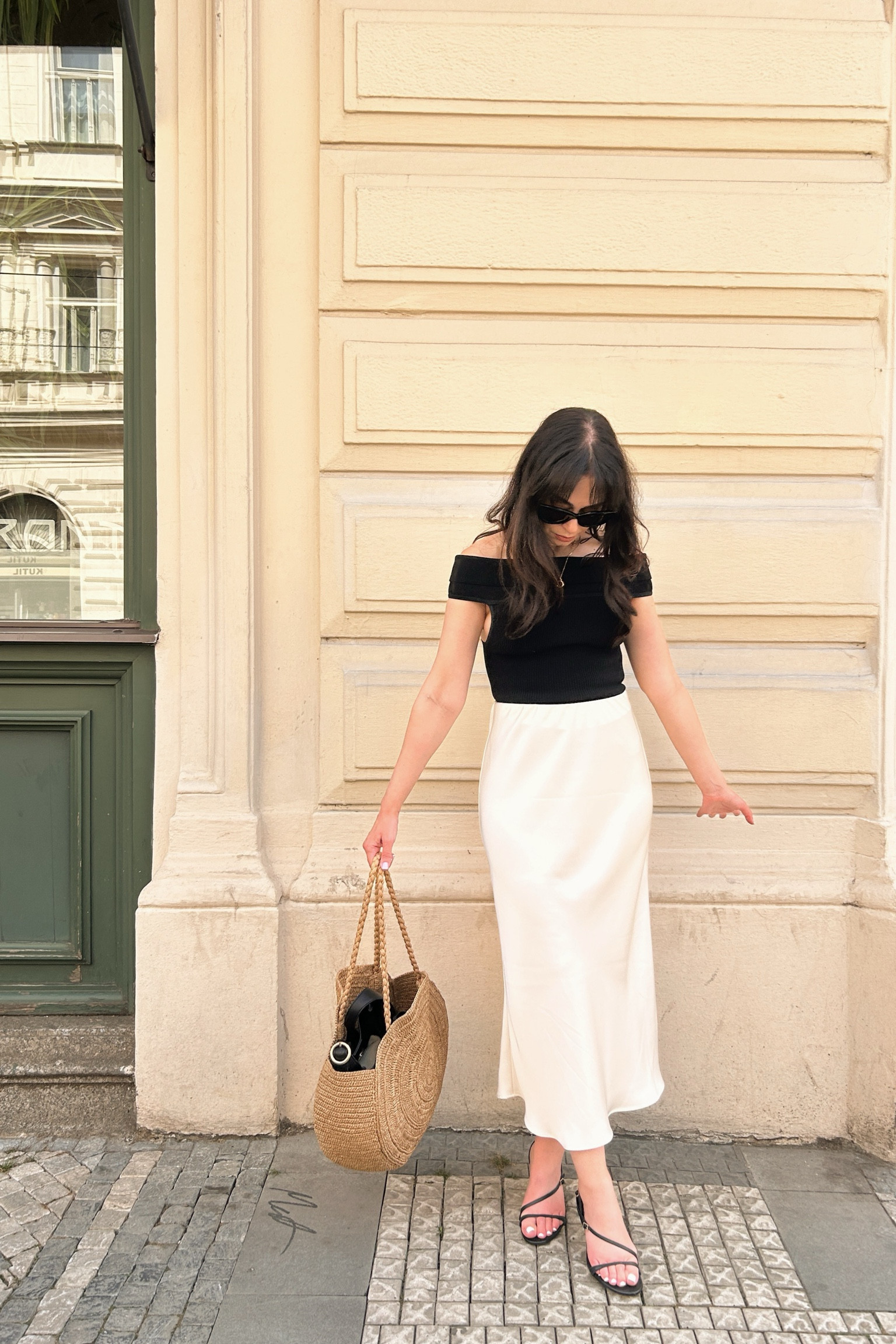 Top: Babaton
Skirt: Zara
Sandals: Zara
Bag: Sezane
Sunglasses: Celine

#LTKtravel #LTKsummer