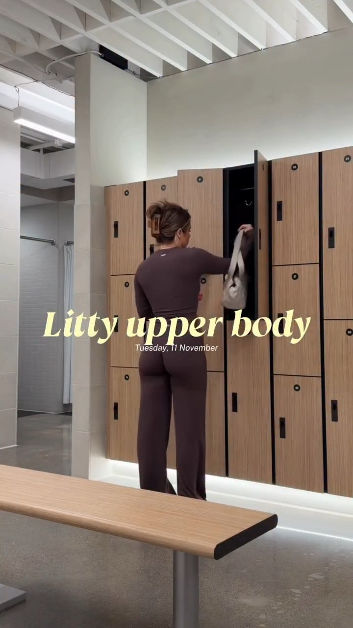 Sometimes it really be like that 😌✨

I’m over a decade into training and there are STILL times where I wanna be solo dolo and I don’t wanna be around anybody. Let alone a crowded gym. Grateful for little corners and private rooms when this time rolls around 🤓 rawr

Use code KKFIT to save!

#LTKActive #LTKfitnessgoals