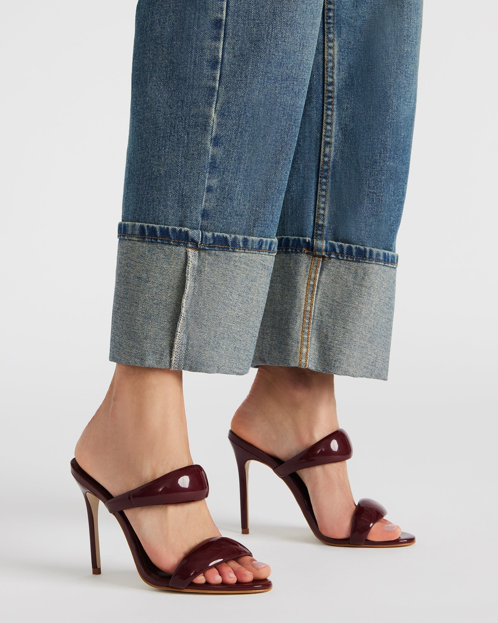 Saturn Wine Patent | Steve Madden (US)