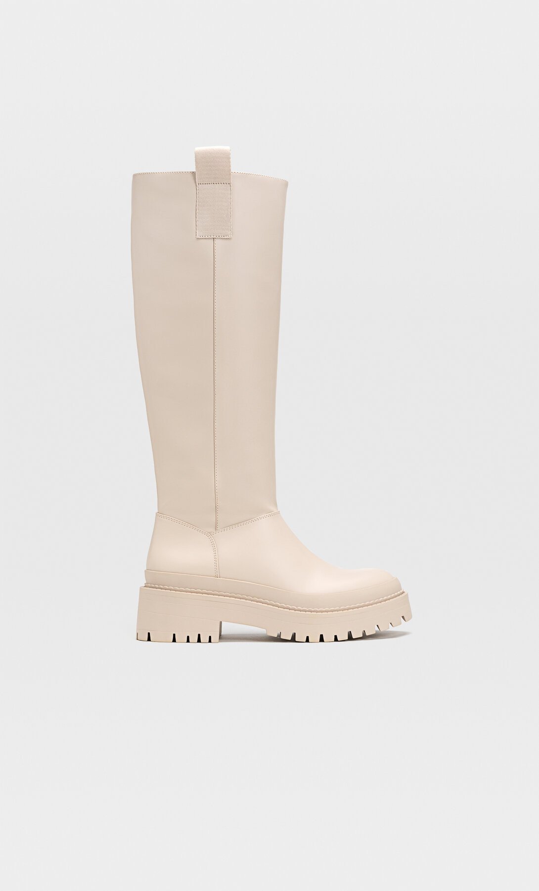 Rubberised flat boots - Women's Boots and ankle boots | Stradivarius United Kingdom | Stradivarius (UK)