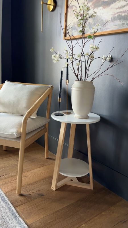 Beautiful end table for your home 

#LTKstyletip #LTKhome #LTKSeasonal