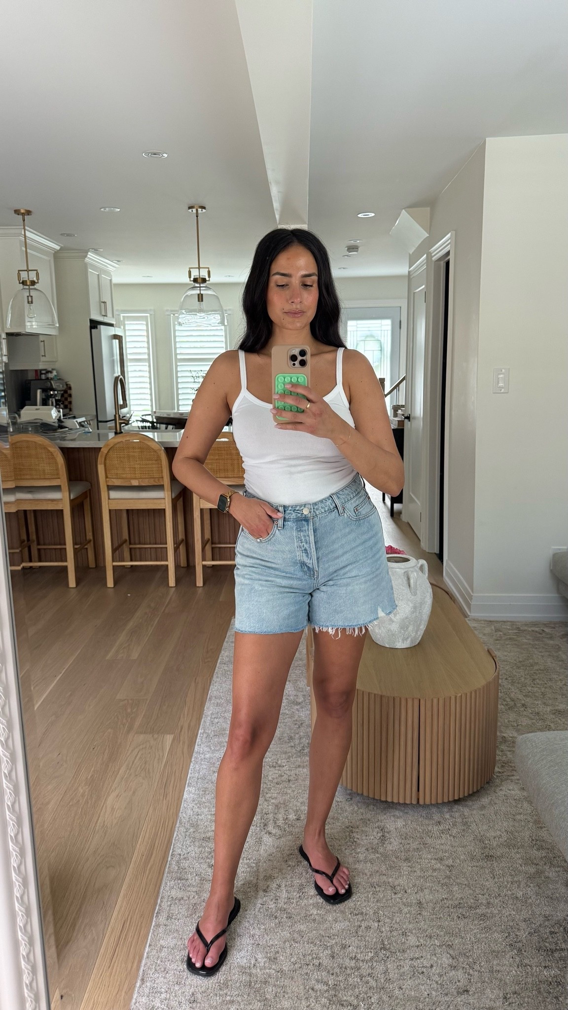 My favourite tanks and these shorts from @Aritzia will be worn on repeat!! 
Size small in the tanks 
Sizes up one in the shorts for a loose fit, size 29