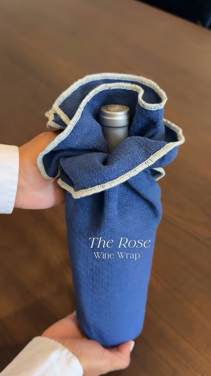The Rose Wine Wrap 🌹✨
Watch it bloom like a rose.

A kitchen towel completely transformed the wine bottle into an elevated hostess gift.
Perfect for dinner parties, summer entertaining, housewarmings, or Father’s Day dinners 🍷
Towel size used: 28 x 18 inches
Save this idea for your next bottle drop.

#winewrapping #hostessgift #winegift #giftwrappingideas #bottlepresentation

wine bottle wrapping idea, kitchen towel styling, elevated hostess gift, dinner party inspiration, elegant wine presentation