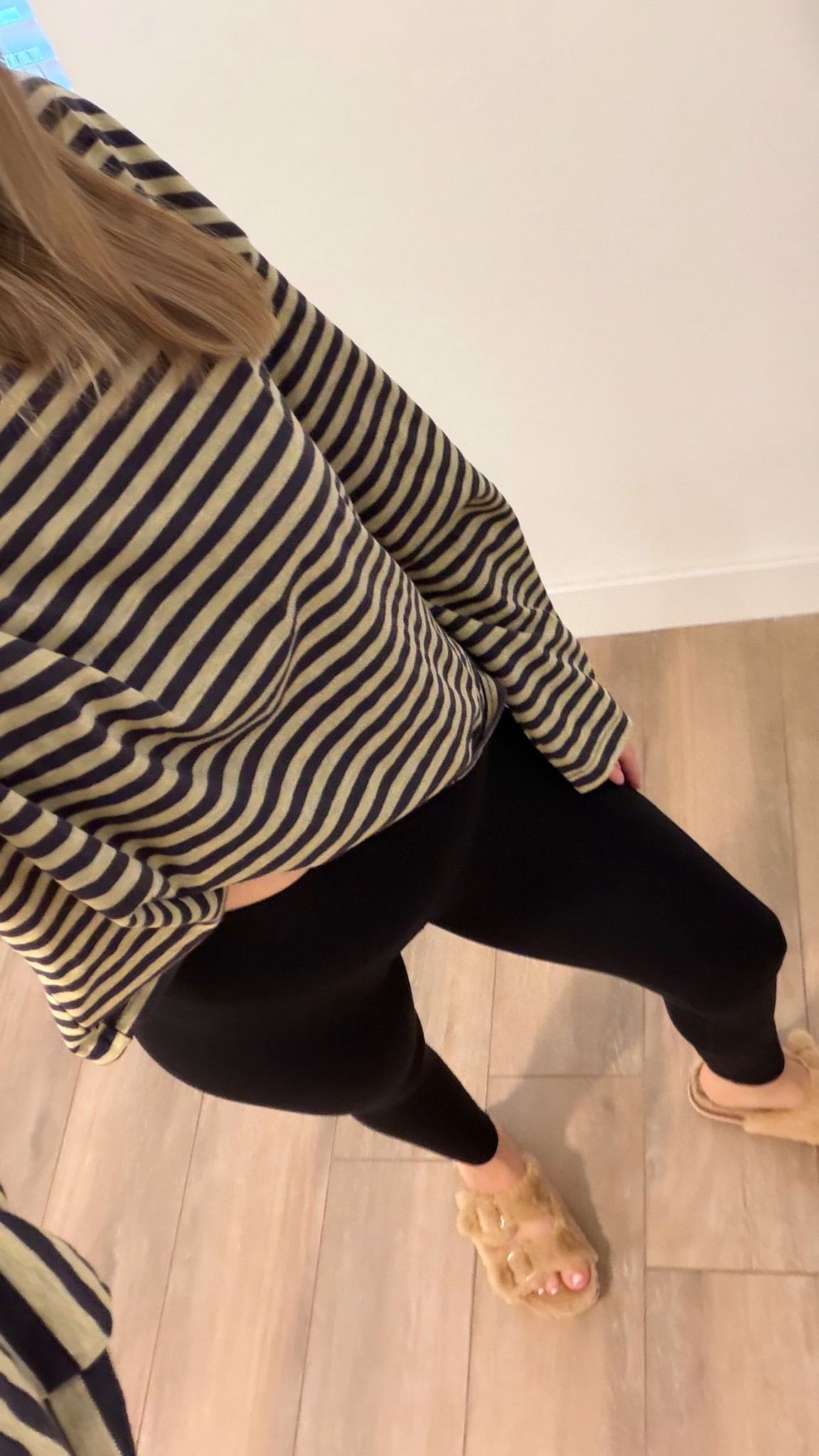 LOVE this free people look alike! I sized up to a large for an oversized fit. 