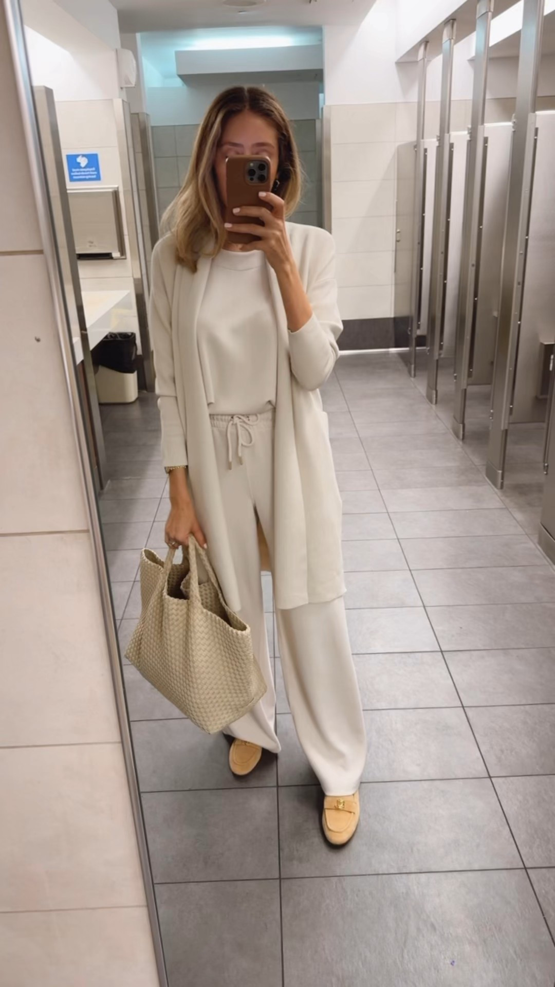 Casual chic comfortable outfit! Perfect for traveling and fits true to size, I’m wearing size small!
I’m 5”9 for your reference 

#LTKU #LTKSeasonal #LTKStyleTip