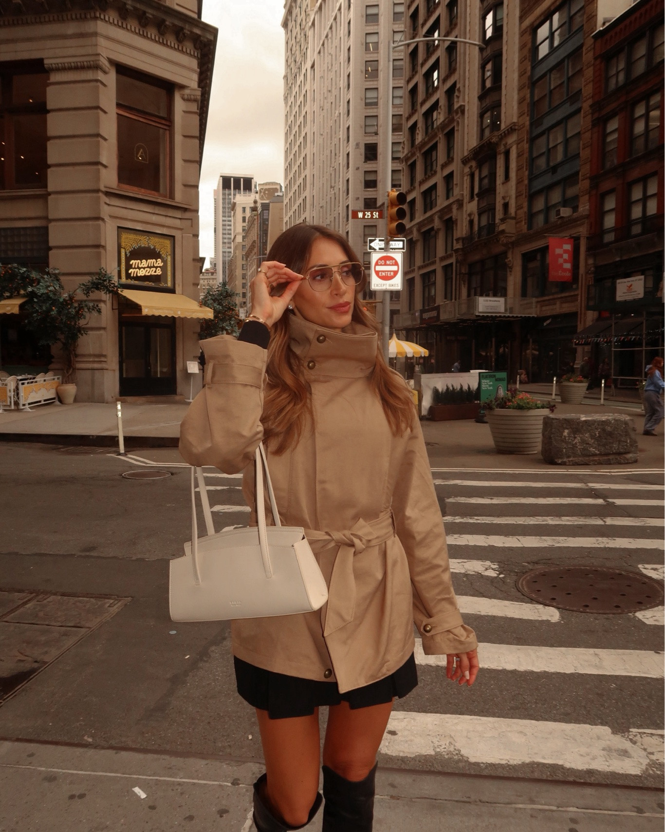 Love a trench moment in the spring - by @Revolve

#LTKootd #LTKgrwm #LTKOver40