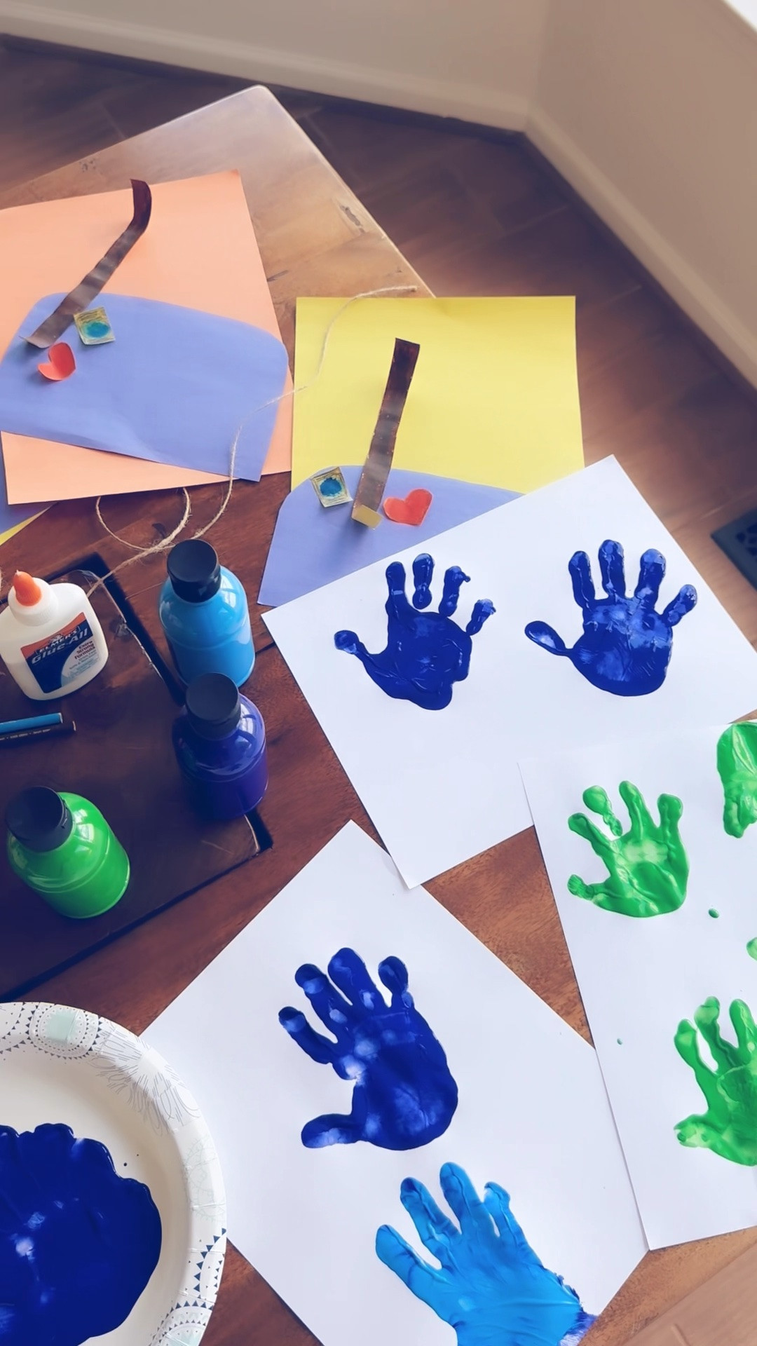 We’ve had such a sweet time this morning working on the most adorable 🥰 Father’s Day 🎣💙 craft 🎨🫟✂️ and I can’t wait to share it with y’all later today once it’s done!!! ✔️ Can’t believe Father’s Day 🐟 is this (!!) weekend y’all! 🩵