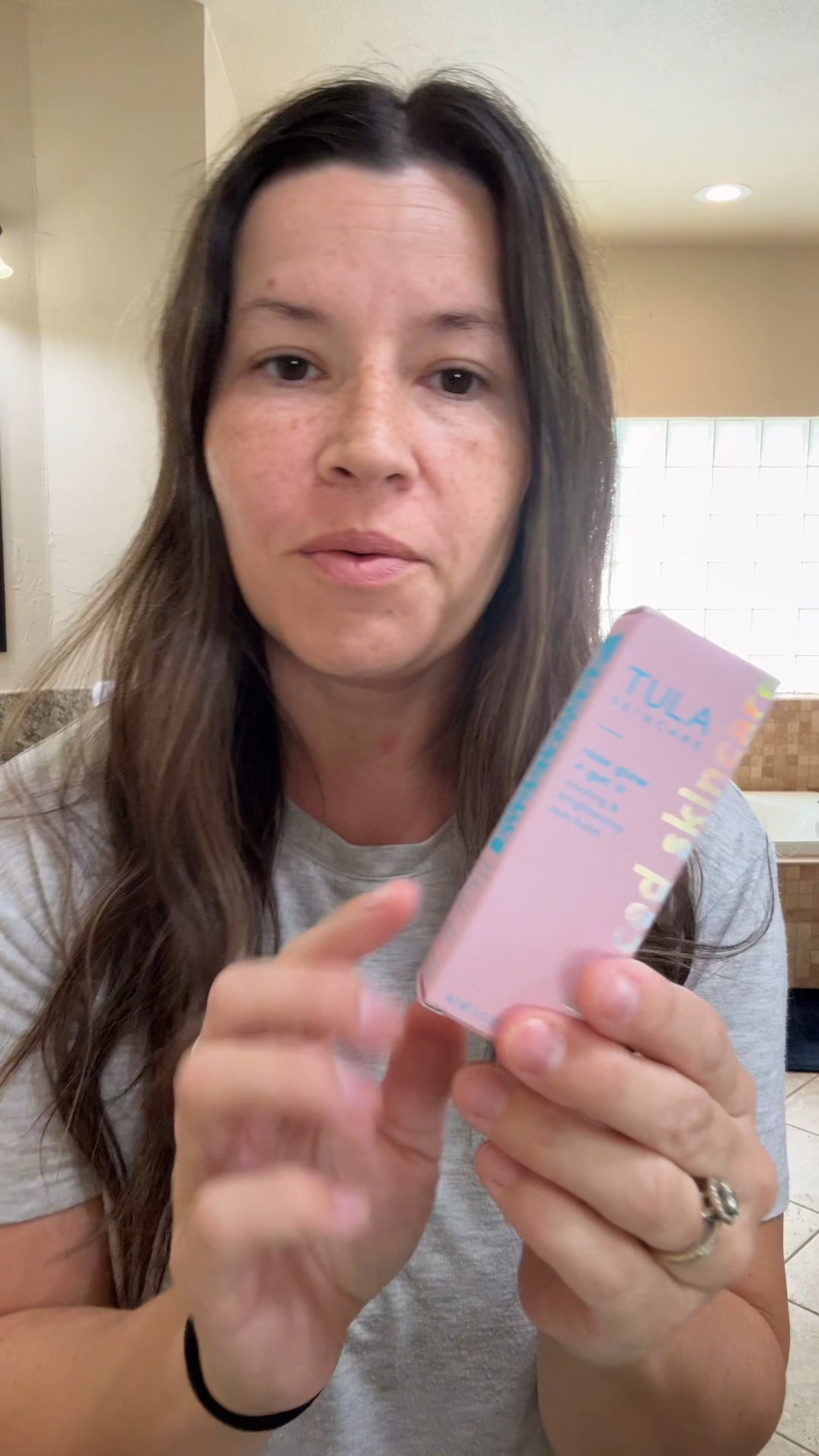 TULA under eye brightening cream. 
It has hyaluronic acid and caffeine! 

Super hydrating, reduces puffiness. It has a bright, fresh tingling feeling once applied! 

Skincare for women 40 and up! 
Affordable beauty and skincare finds.

#primeday2025 #amazonfinds #tula

#LTKBeauty #LTKOver40 #LTKSaleAlert