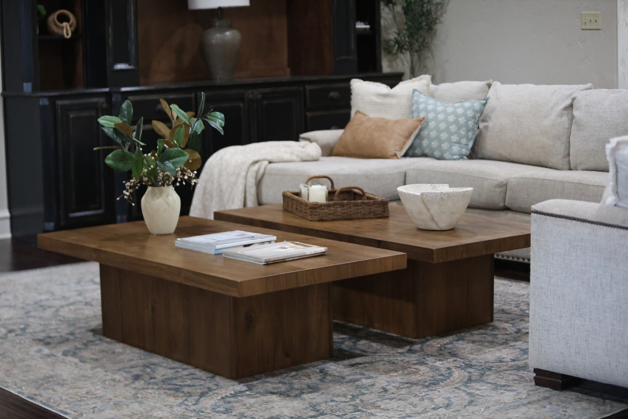 Always loving a double coffee table situation! 