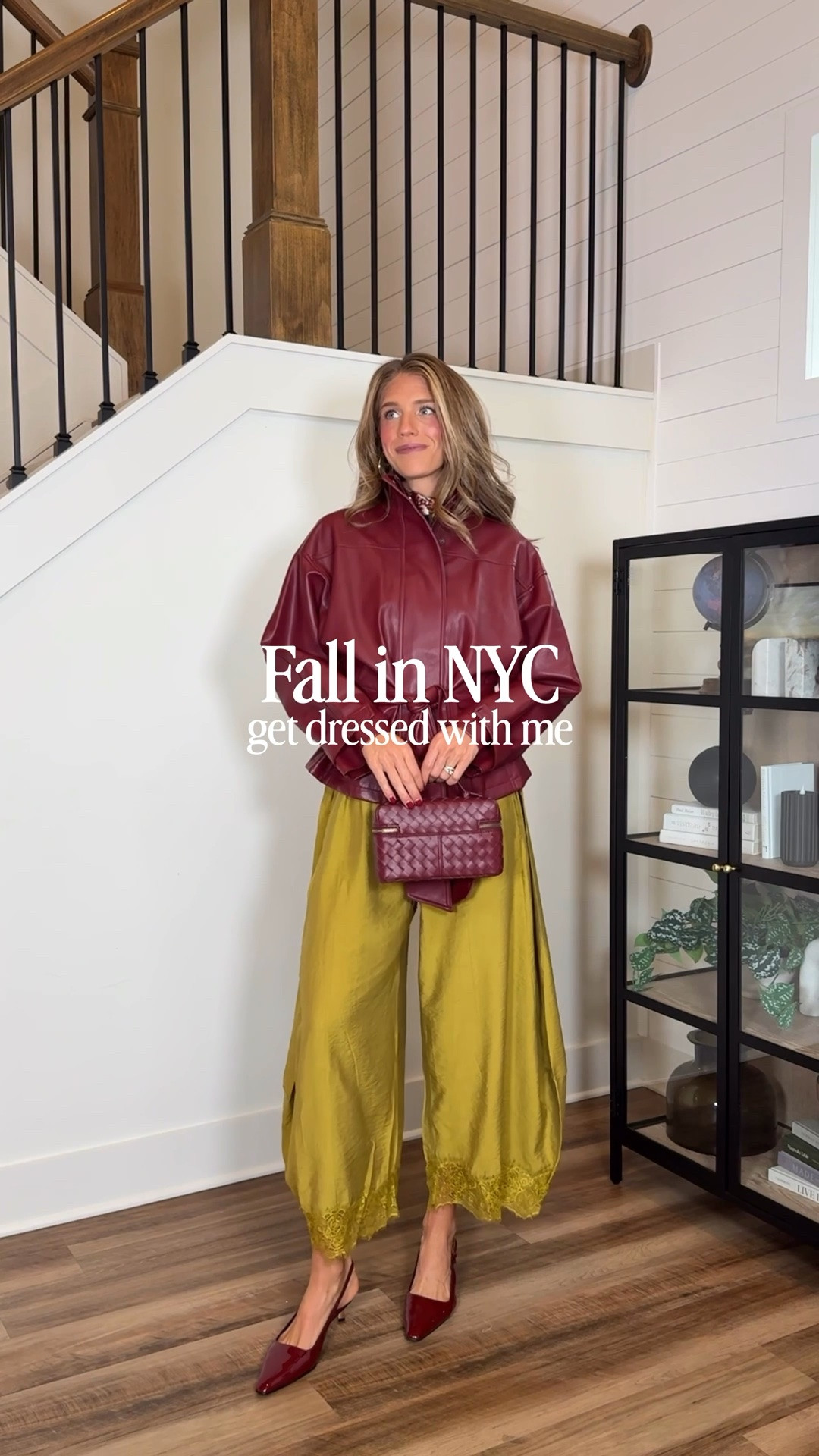 This red and chartreuse combo is so good! 

Wearing a size small long in these @Anthropologie pants. I recommend sizing down for a true to size fit.