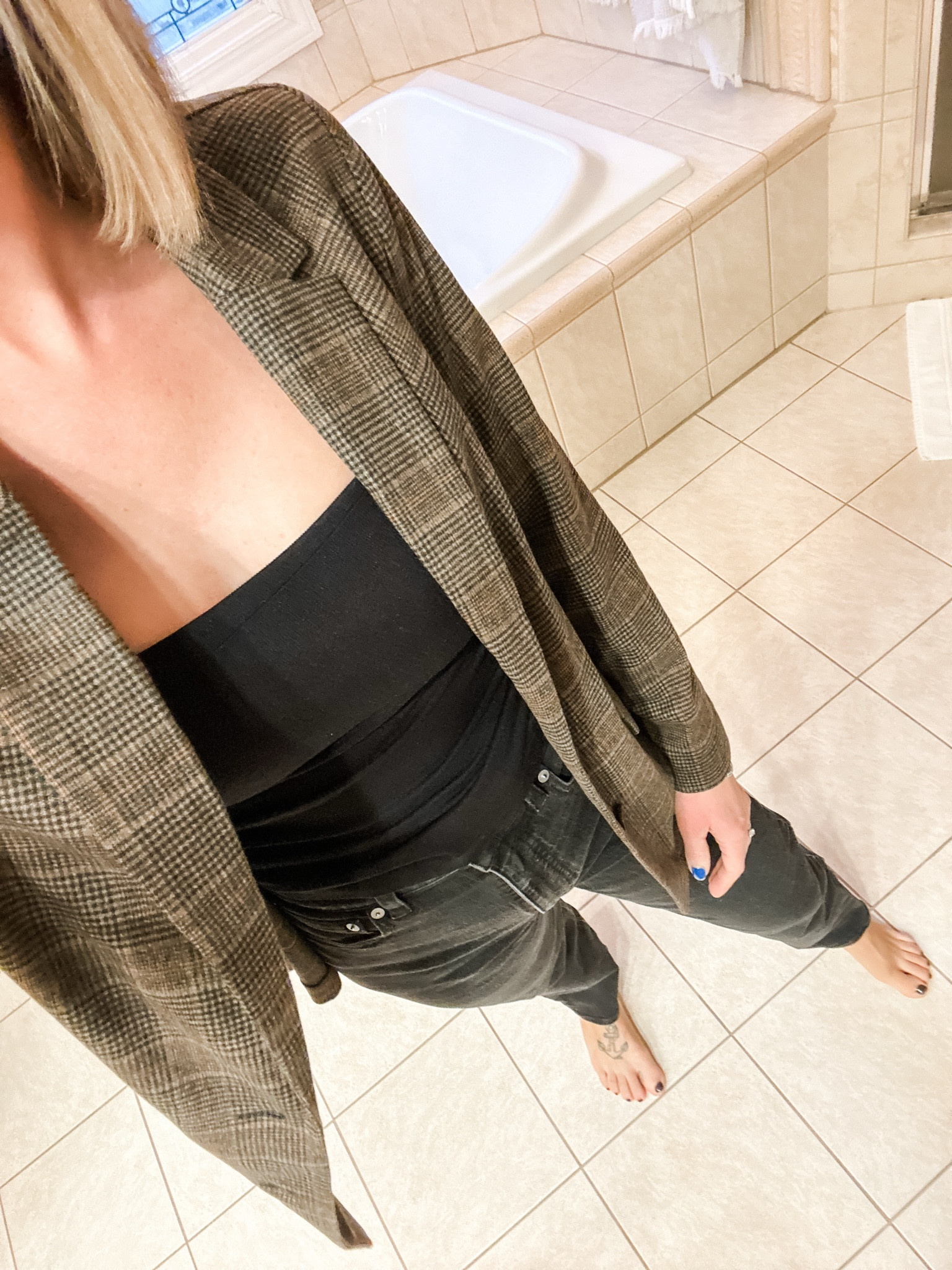 Outfit option number one from yesterday’s dinner with friends (added a belt & accessories-stay tuned for the final look!). Denim bottoms or...

#LTKFindsUnder50 #LTKStyleTip #LTKFindsUnder100