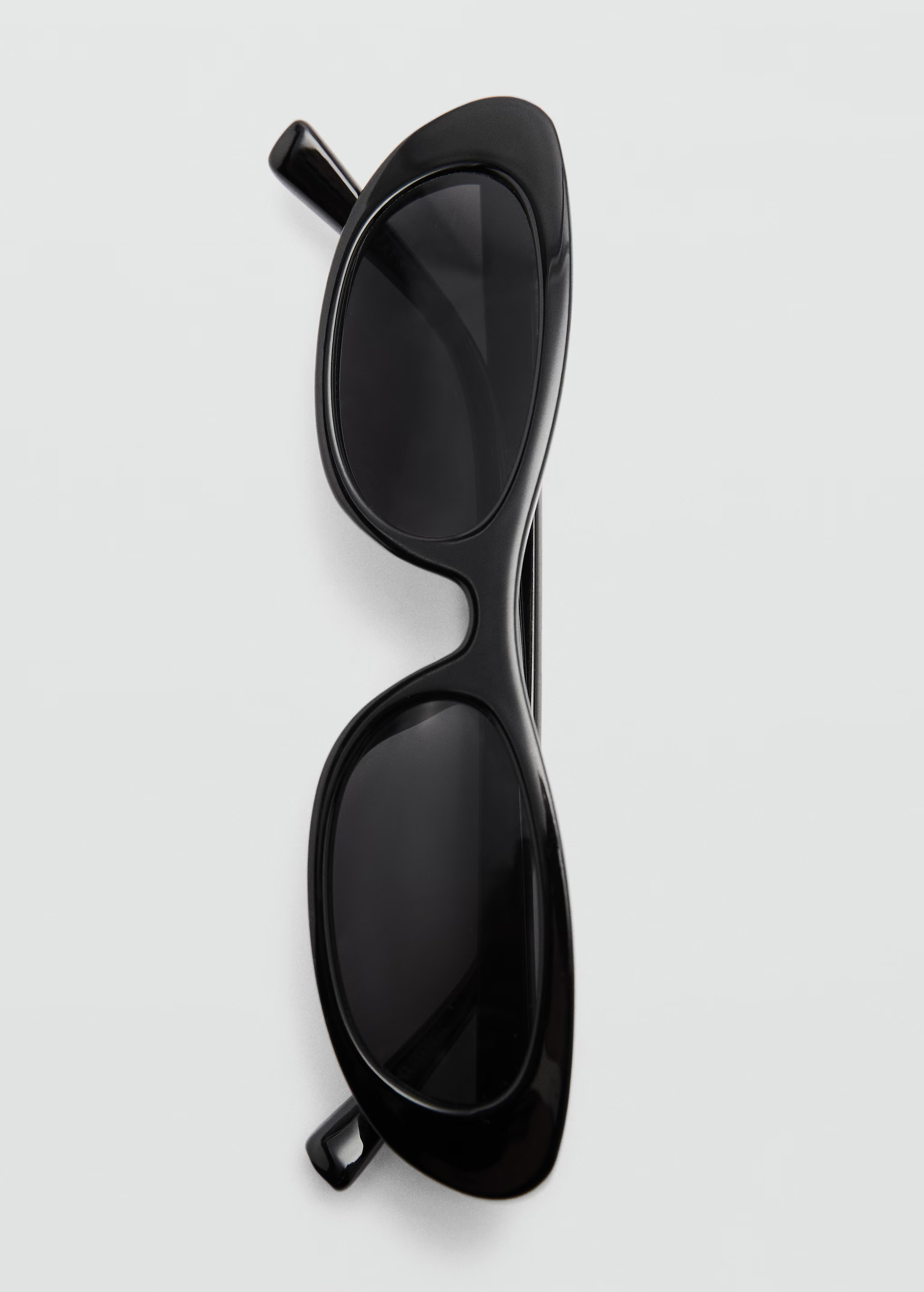 Oval sunglasses | MANGO (UK)