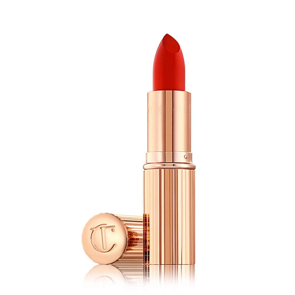 K.I.S.S.I.N.G | Charlotte Tilbury (UK) 