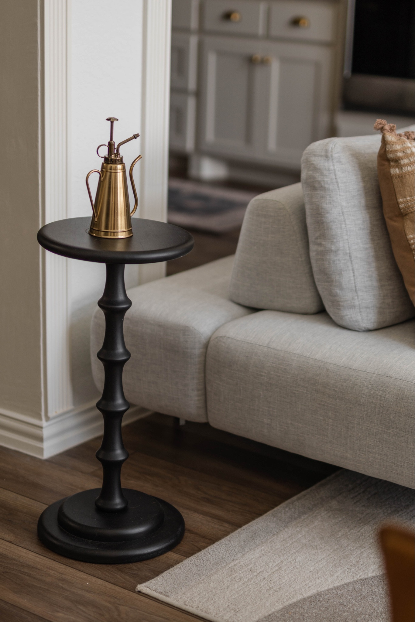 Amazon side table 🖤



#LTKhome #LTKFind