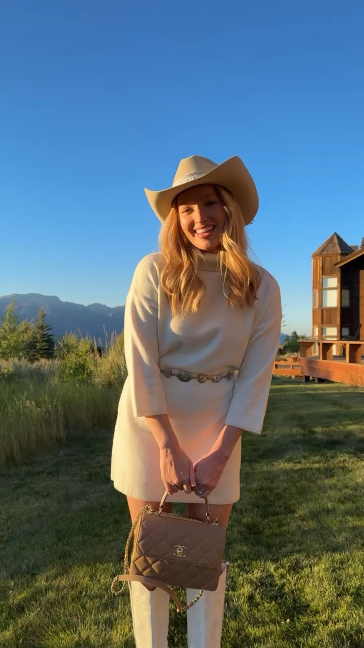 Date night in jackson hole! Wearing one of my most worn sweater dresses and added some western accessories. 


#LTKStyleTip #LTKVideo #LTKSeasonal