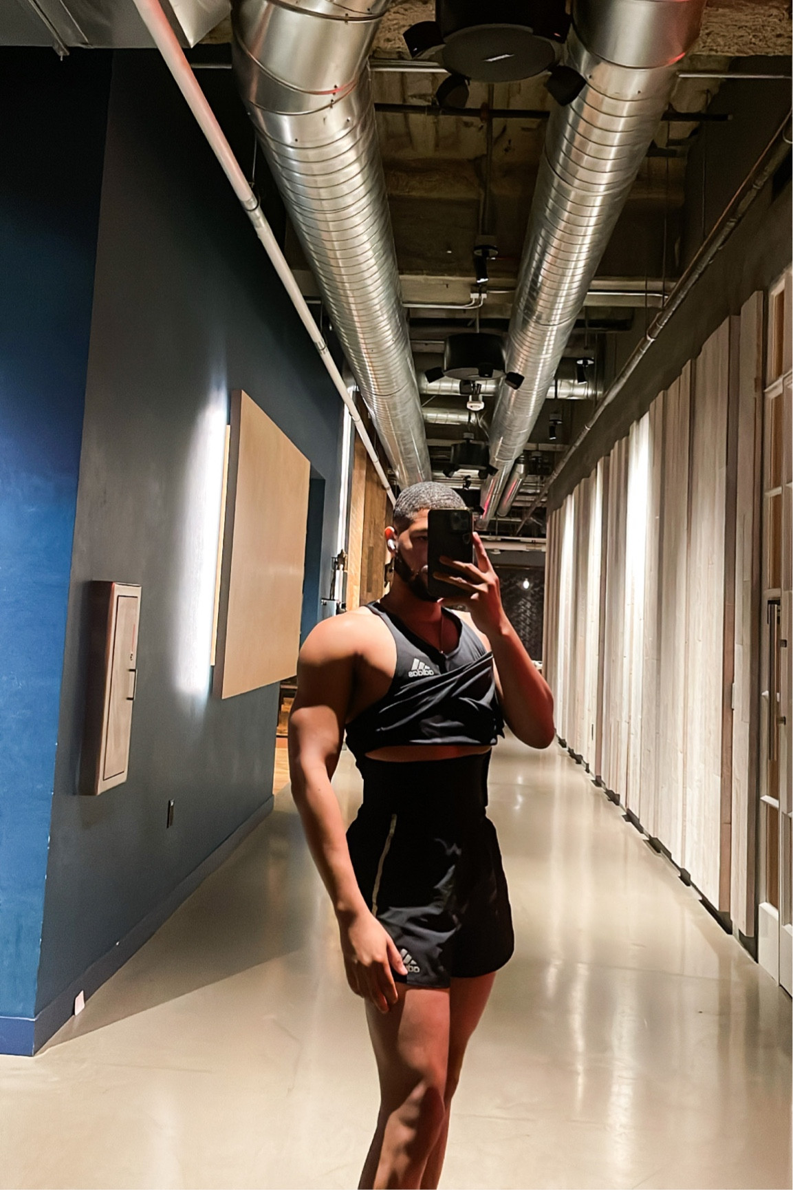 The good part about being your own best friend is knowing that you’ll never give up on yourself no matter what obstacle(s) may arise. Mad grateful for the people who have and will continue to teach me how to give myself everything I’ve ever wanted 🫶🏾

I hope everyone is getting everything they want out of today even if it’s just for a little bit. 
•
•
•
#wordsbytyler 

#LTKFind #LTKFitness #LTKmens