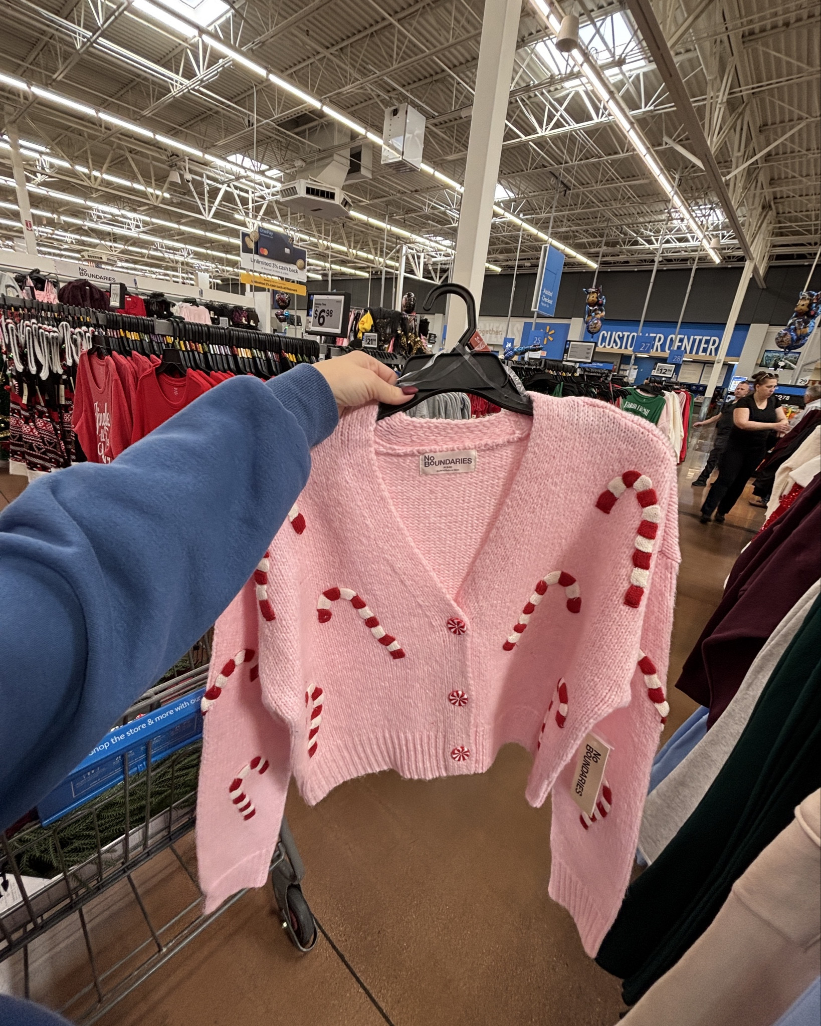 Literally some of the cutest and softest Christmas sweaters have arrived at Walmart and I am obsessing. I snagged the first one in a size medium to give me a little more coverage. For sizing reference! These are so reasonably priced at $18.98! Snag them before they’re gone. 

Walmart fashion, Walmart finds, Walmart, Christmas 


#LTKSeasonal #LTKHoliday #LTKFindsUnder50