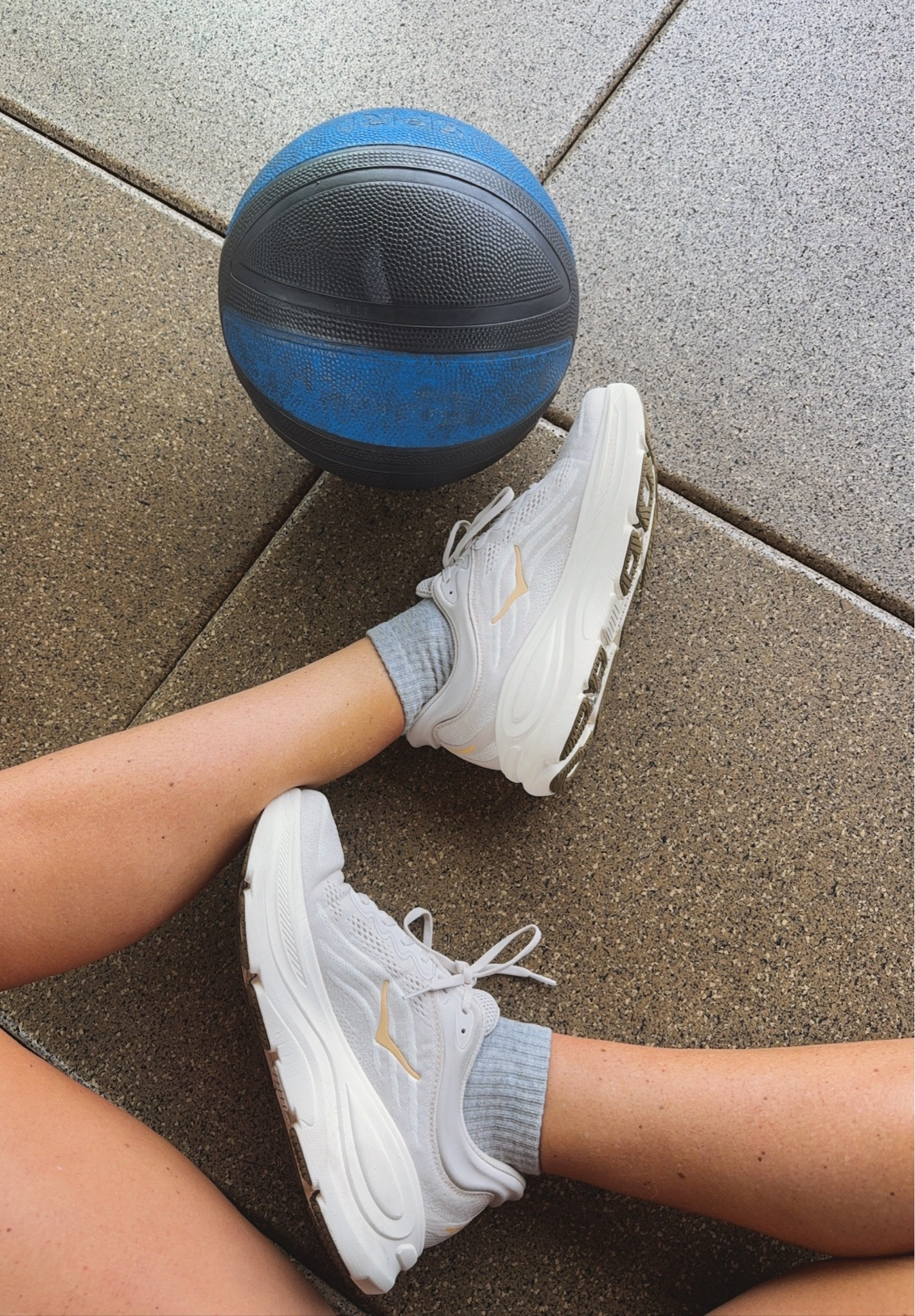My favorite @FPMovement running shoes. They come in so many colors too!

@FPMovement #FPMovementPartner

#LTKootd #LTKfitnessgoals #LTKActive