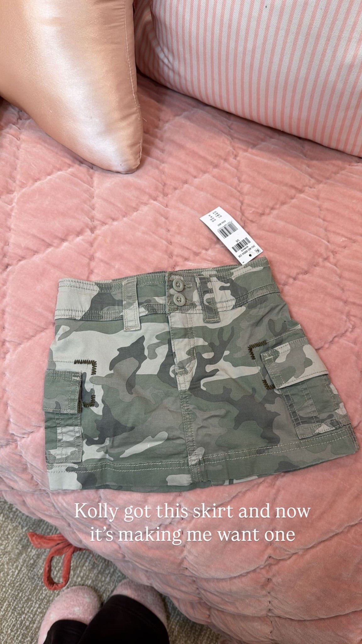 Kolly got this skirt and now it’s making me want one