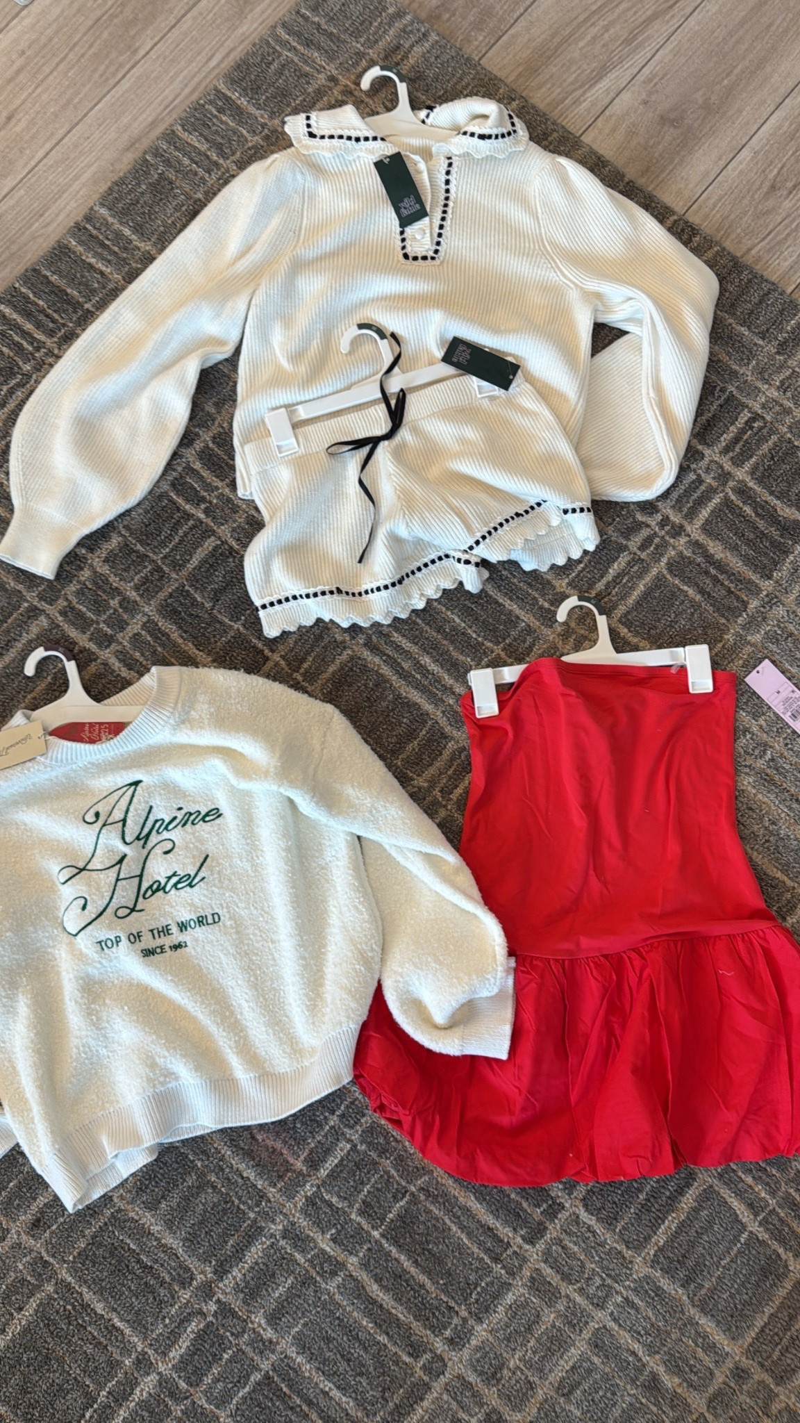 What I got for myself at Target!

Holiday dress, holiday outfit, holiday party, oversized sweatshirt, 2 piece set, matching set

#LTKGiftGuide #LTKHoliday #LTKselfcare