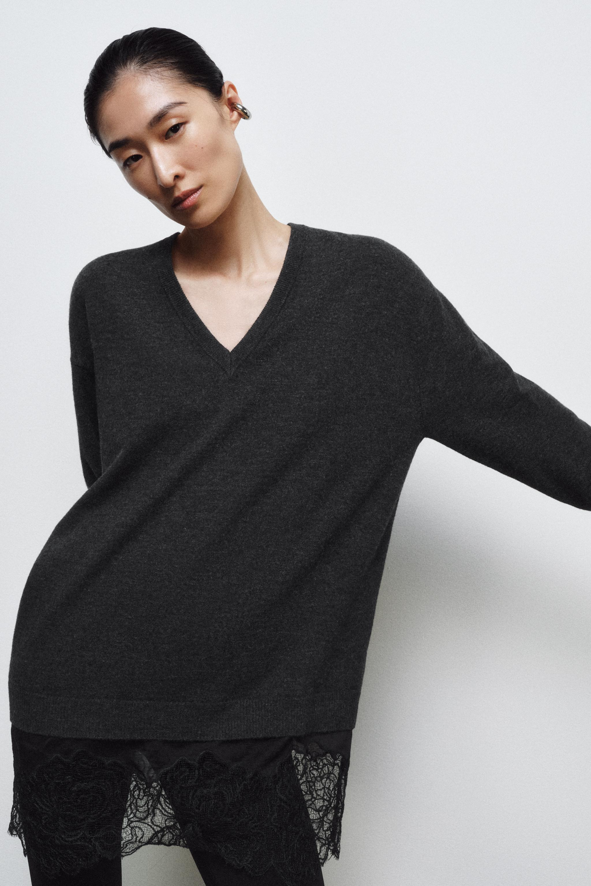 V-NECK KNIT JUMPER | Zara US