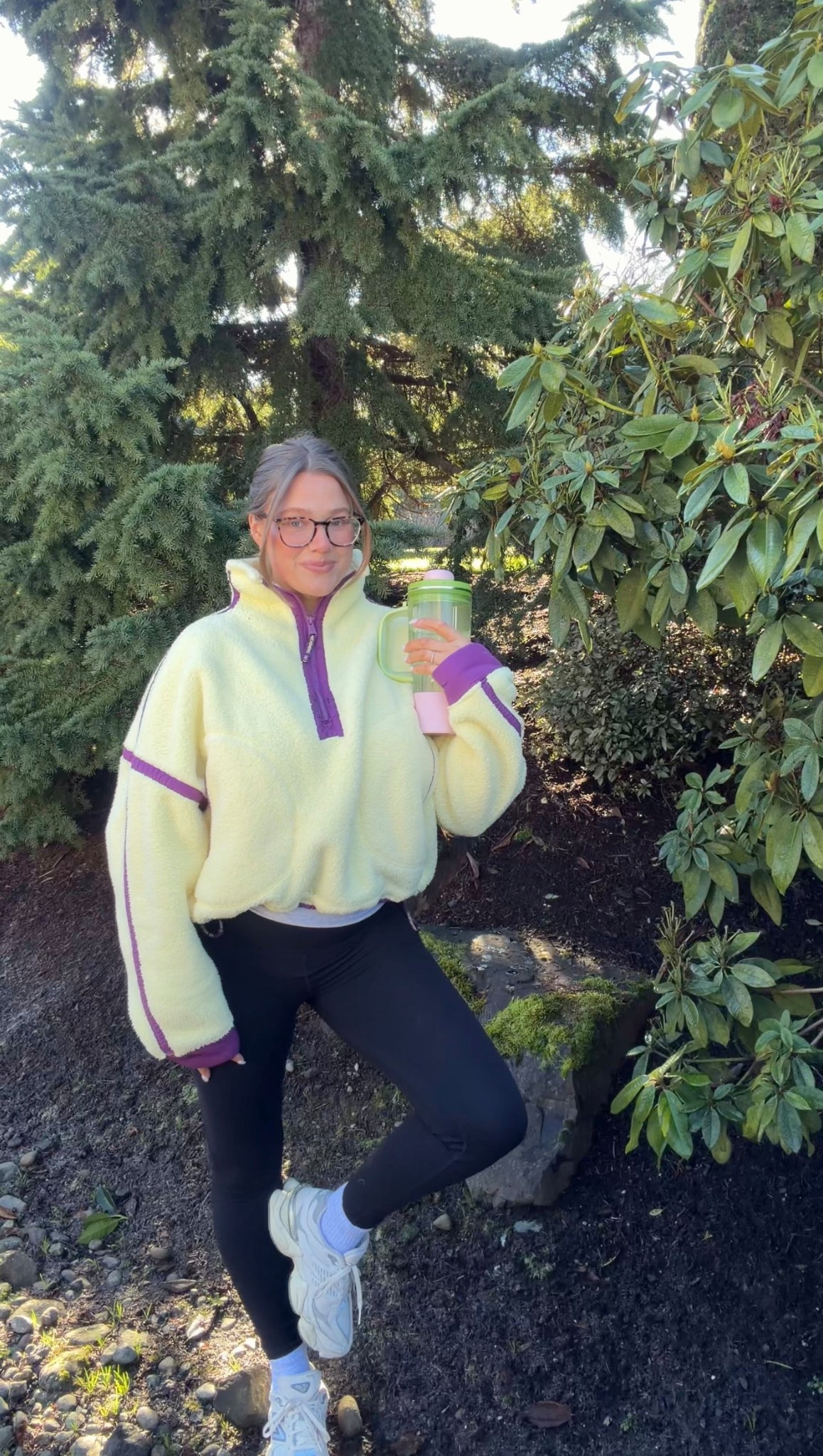 Obsessed with this ninja blender it’s a water bottle and blender in one. So clever and cute! Fave fleece zip up from free people movement it’s true to size M soft and washes well. Legging size 8 25” inseam I’m 5’ 5” 

#ninja #blendboss #freepeoplemovement #bresheppard #dayinmylife #morningroutine 

 #ltkfoodie #ltkdayinmylife