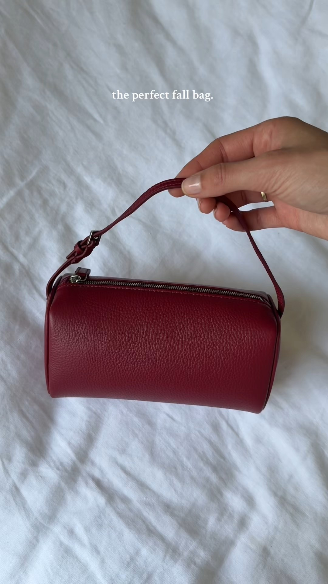 The perfect fall bag! I posted this bag a few months ago comparing it to The Row 90s bag, you all loved this color and its now back in stock 🫶🏼 

#LTKSaleAlert #LTKFindsUnder50 #LTKStyleTip