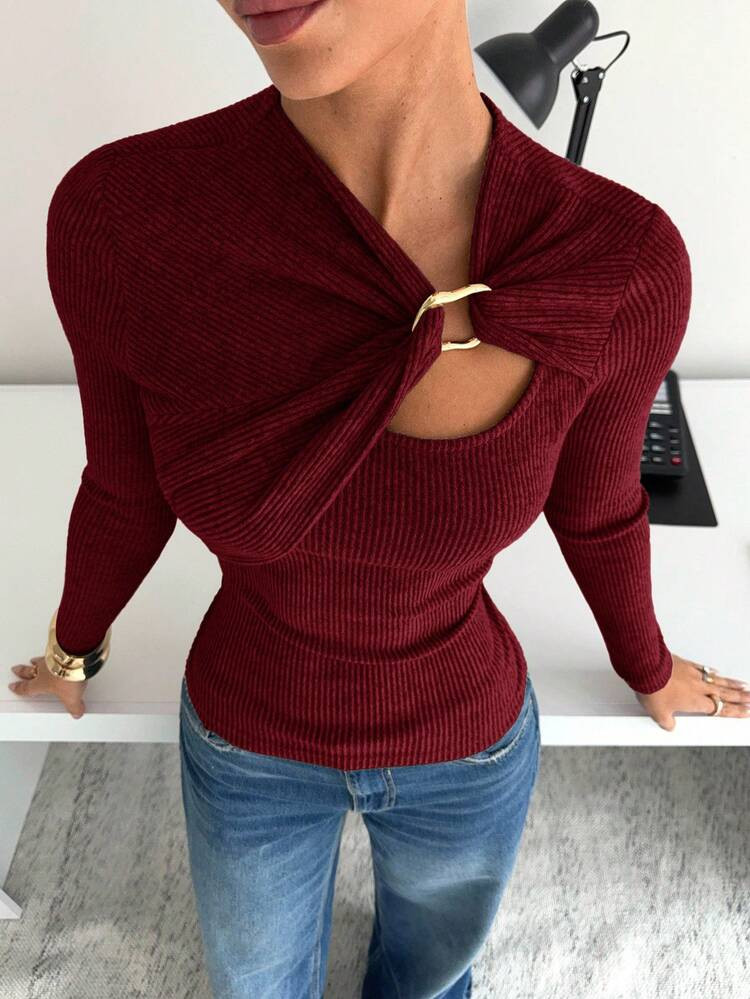 Siren Gaze Soft Asymmetric Drape Hollow Metal Buckle Decor Long Sleeve T-shirt Winter Christmas | SHEIN