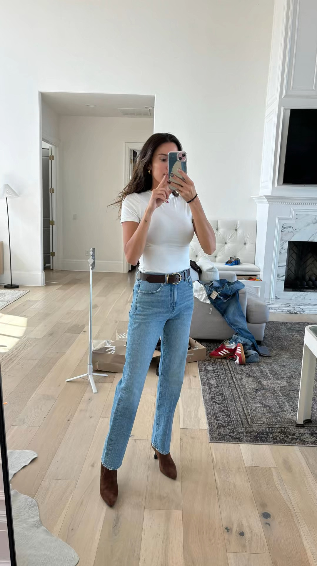 My new favorite jeans for fall are 40% off right now with code: FALLFAVES 🤩 I’m wearing the shade Rondell. These are such a great and affordable straight leg pair of denim for fall! 

Fall outfit, fall style, fall fashion, madewell, jeans, teacher outfit, casual outfit, work outfit, suede booties, brown belt, jeans sale, madewell sale, white tee, Christine Andrew 

#LTKFindsUnder100 #LTKVideo #LTKSaleAlert
