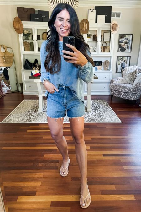 These pieces from @walmartfashion will definitely be on repeat in my rotation this summer🙌🏻
#walmartpartner 
Simply like this post and comment “Walmart Finds” and I’ll send them all to your inbox👌🏼

 #travellook #affordablefashion #walmartfashion #denimshorts #walmartfinds #jeanshorts #comfyset #walmartshopper

#LTKxWalmart #LTKStyleTip #LTKFindsUnder50