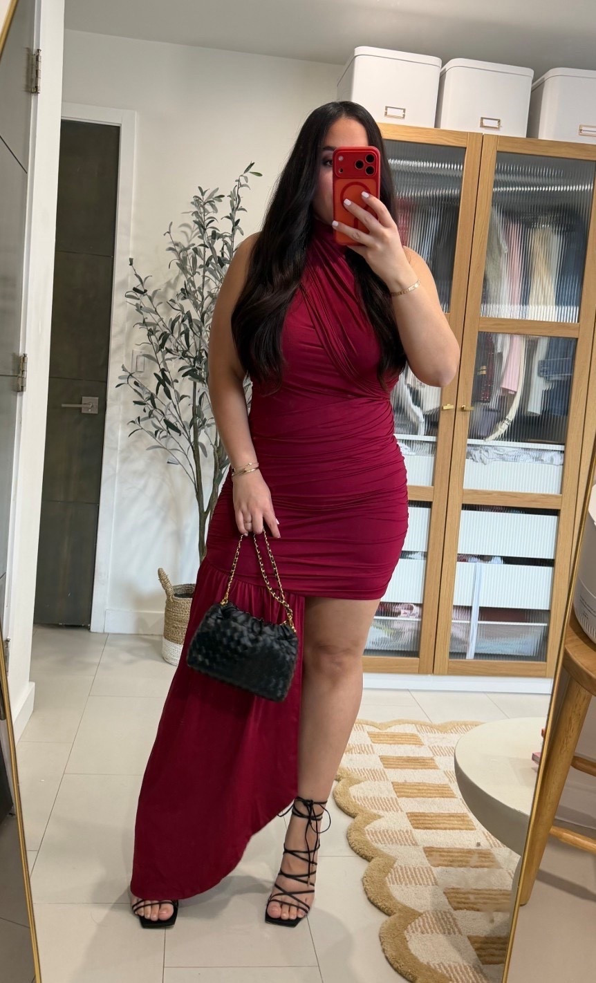 This date night dress is IT! Wearing size L



#LTKootd #LTKSeasonal #LTKValentine