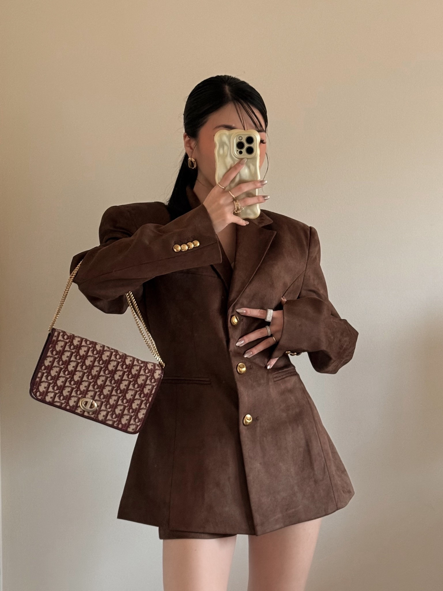 My fave blazer from Meshki, got xs this time and fits me perfectly, matching shorts also xs🤎 bag is Dior vintage from @archive.co.la (ig) 

#LTKItBag #LTKStyleTip #LTKWorkwear