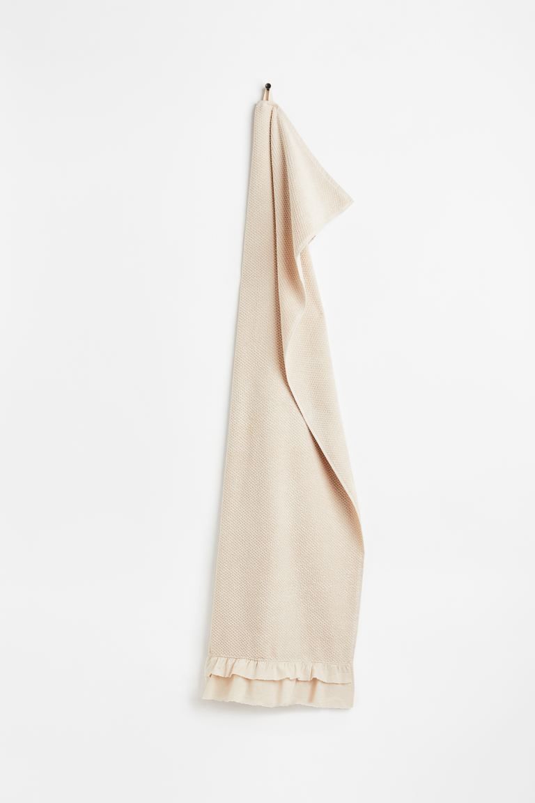 Flounce-trimmed Bath Towel | H&M (US)