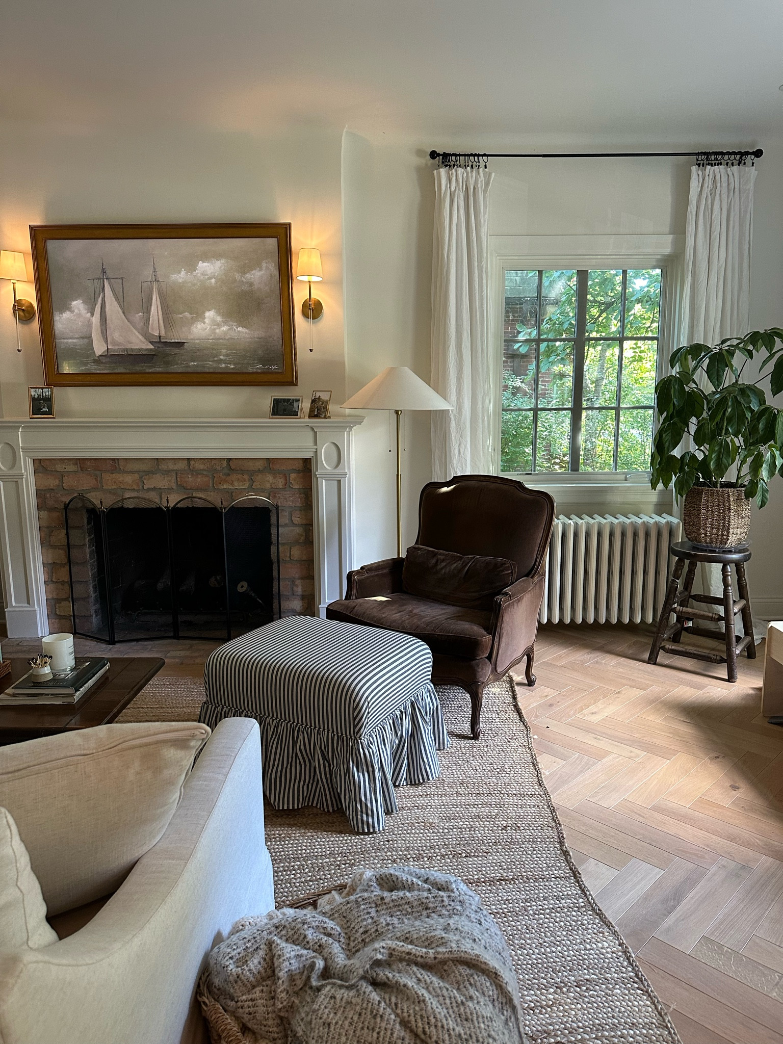 Living room details 

#LTKHome #LTKFallSale #LTKSeasonal