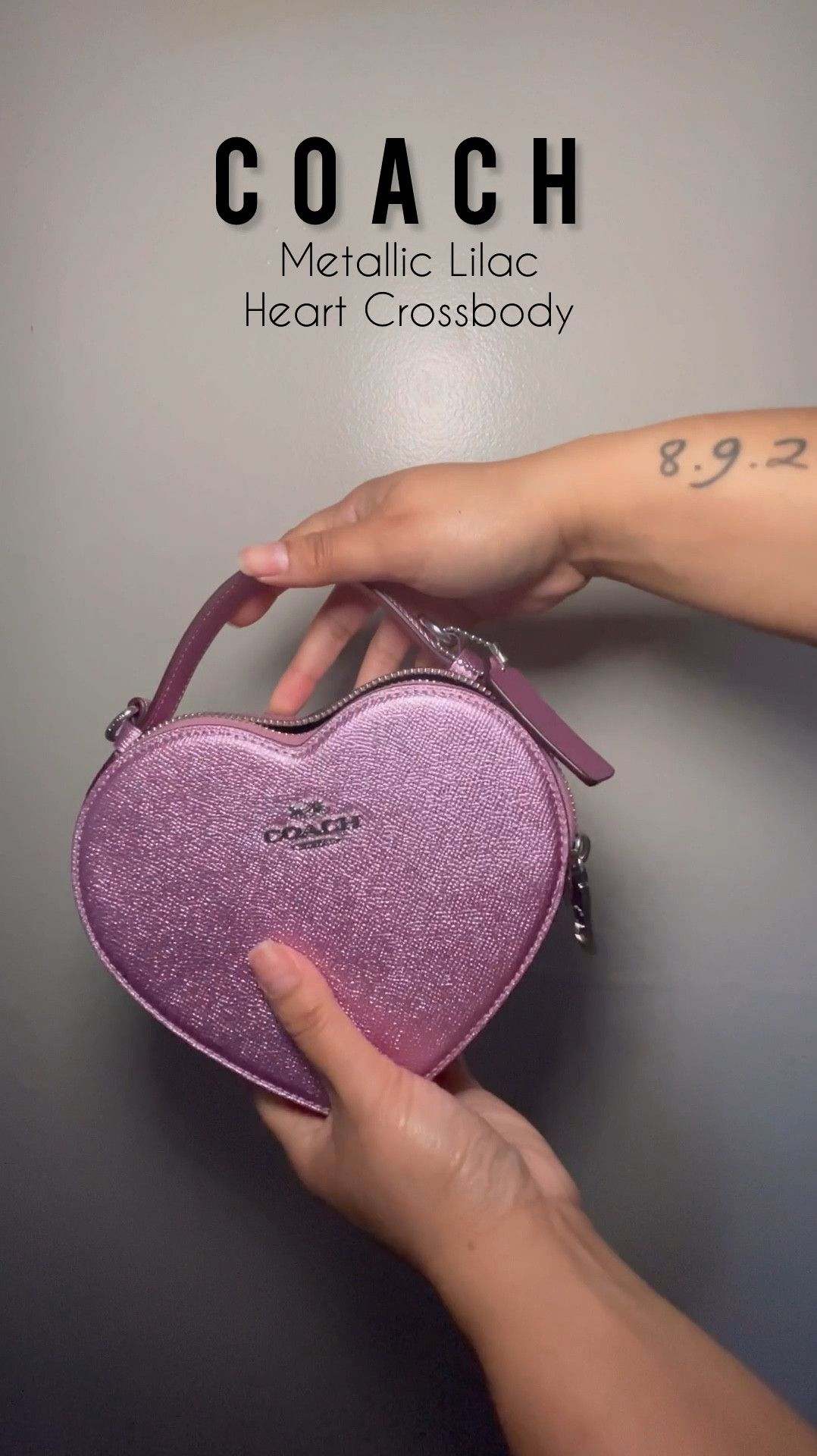 I love the Coach Heart Crossbody Collection! This one is the Christmas edition that came out last year. Bring that it’s purple I had to cop this one! 

#LTKstyletip #LTKitbag #LTKVideo