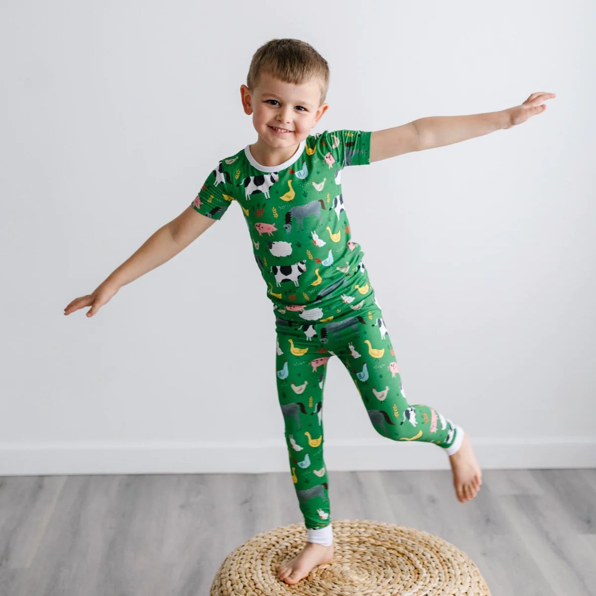 Green Farm Animals Two-Piece Short Sleeve Pajama Set | Little Sleepies
