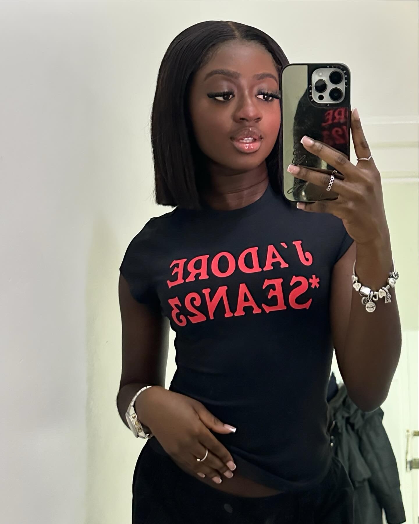 A phone case with a mirror that protects your phone soo well?! Yes pleaseee🙈 oh & it’s personalised!! 

#LTKVideo #LTKfindsunder50 #LTKSpringSale
