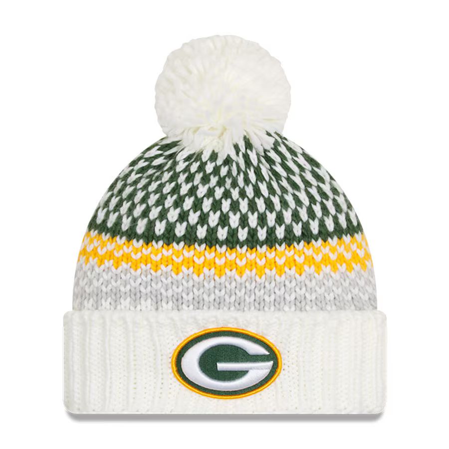 Women's Green Bay Packers  New Era White 2023 Sideline Cuffed Knit Hat with Pom | NFL Shop
