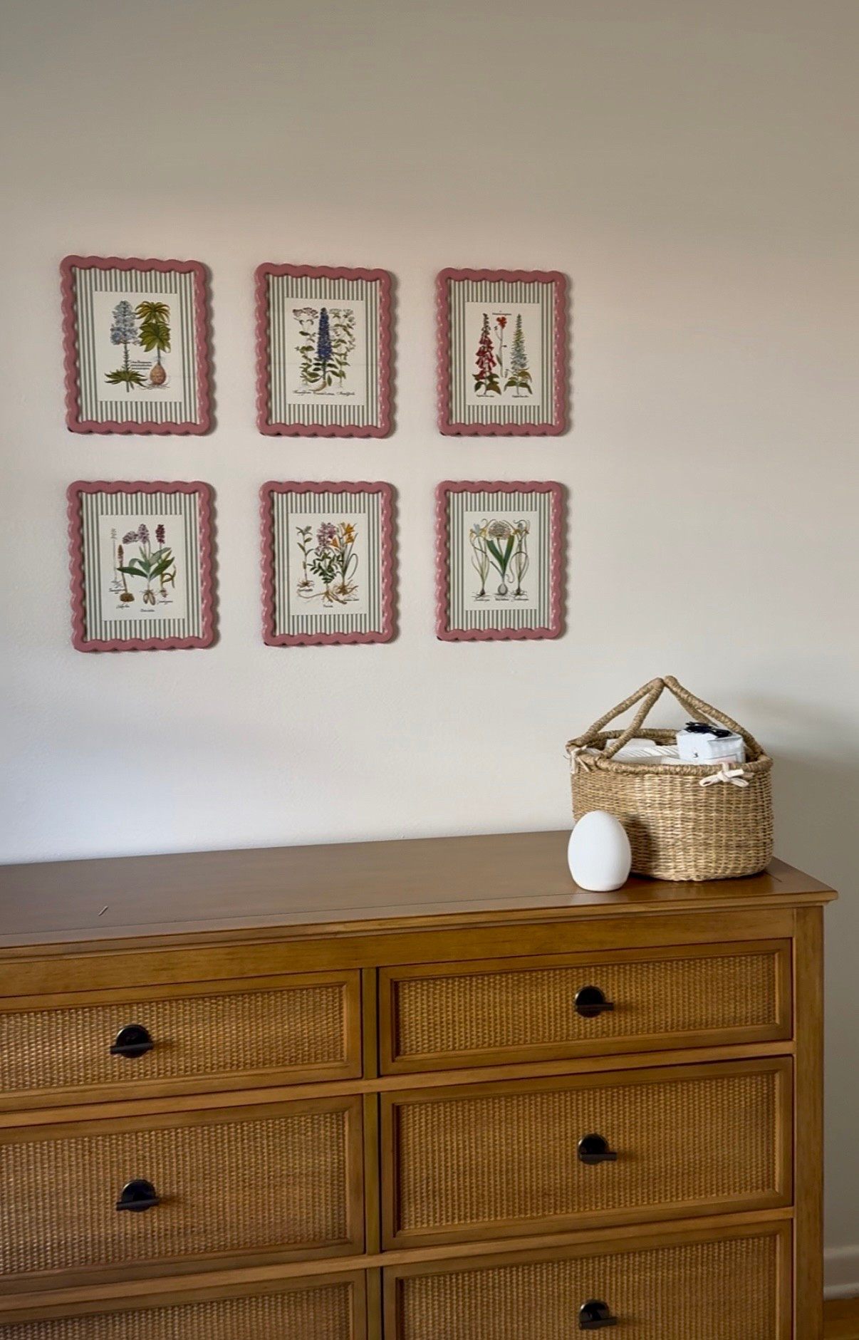 the perfect art for baby girl’s room! #nursery #decor #affordable #diy #pregnancy #maternity #kidsroom