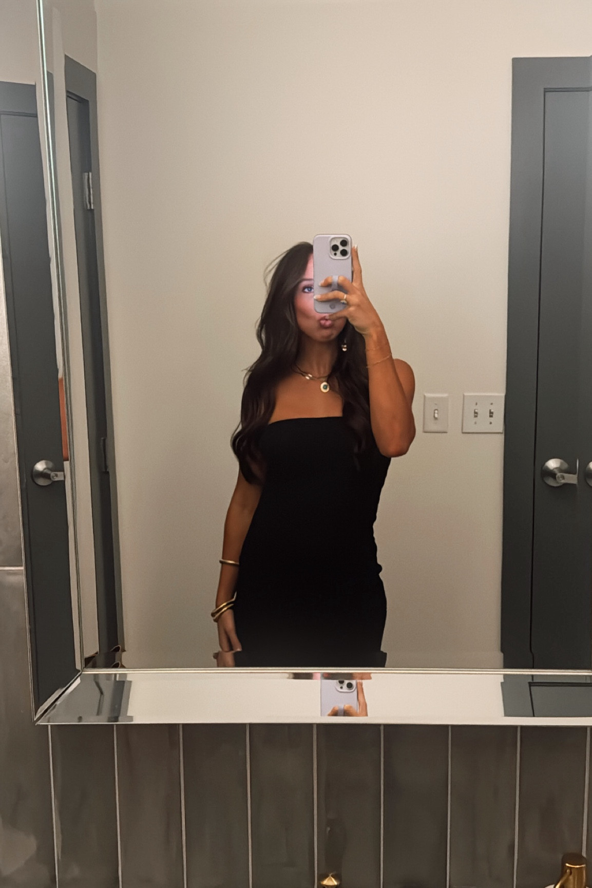 Ribbed midi dress. Cotton material and comfy! Wearing a small. I’d say size down!

#LTKStyleTip #LTKWedding #LTKFindsUnder50