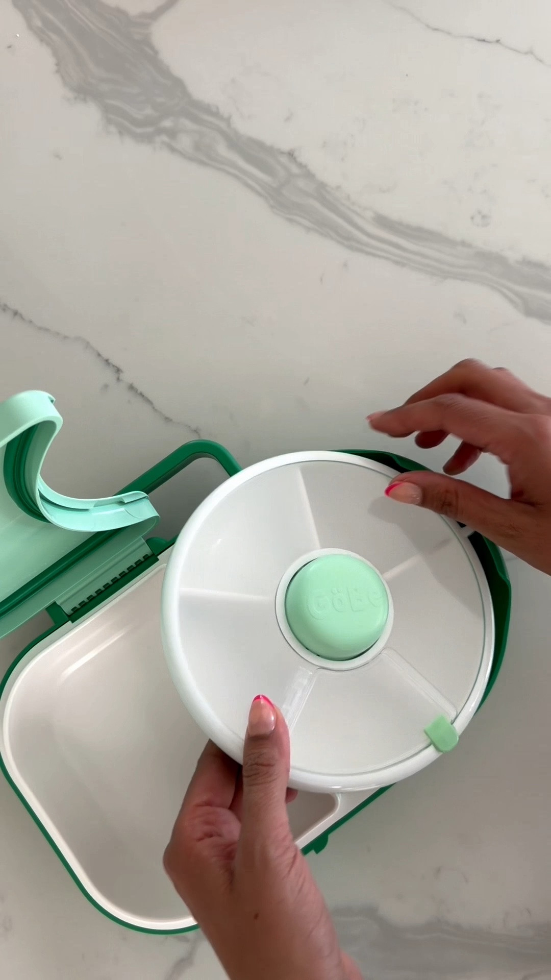 Lunchbox + removable snack spinner = genius!!🍎✨whether you’re on the go and need to take lunch or want lunchtime to be more fun, this 2-in-1 lunchbox and snack tray is a mom win! 

#kidslunchbox #backtoschool #momfinds #kidslunchideas #toddlermom

#LTKmomlife #LTKKids #LTKBaby
