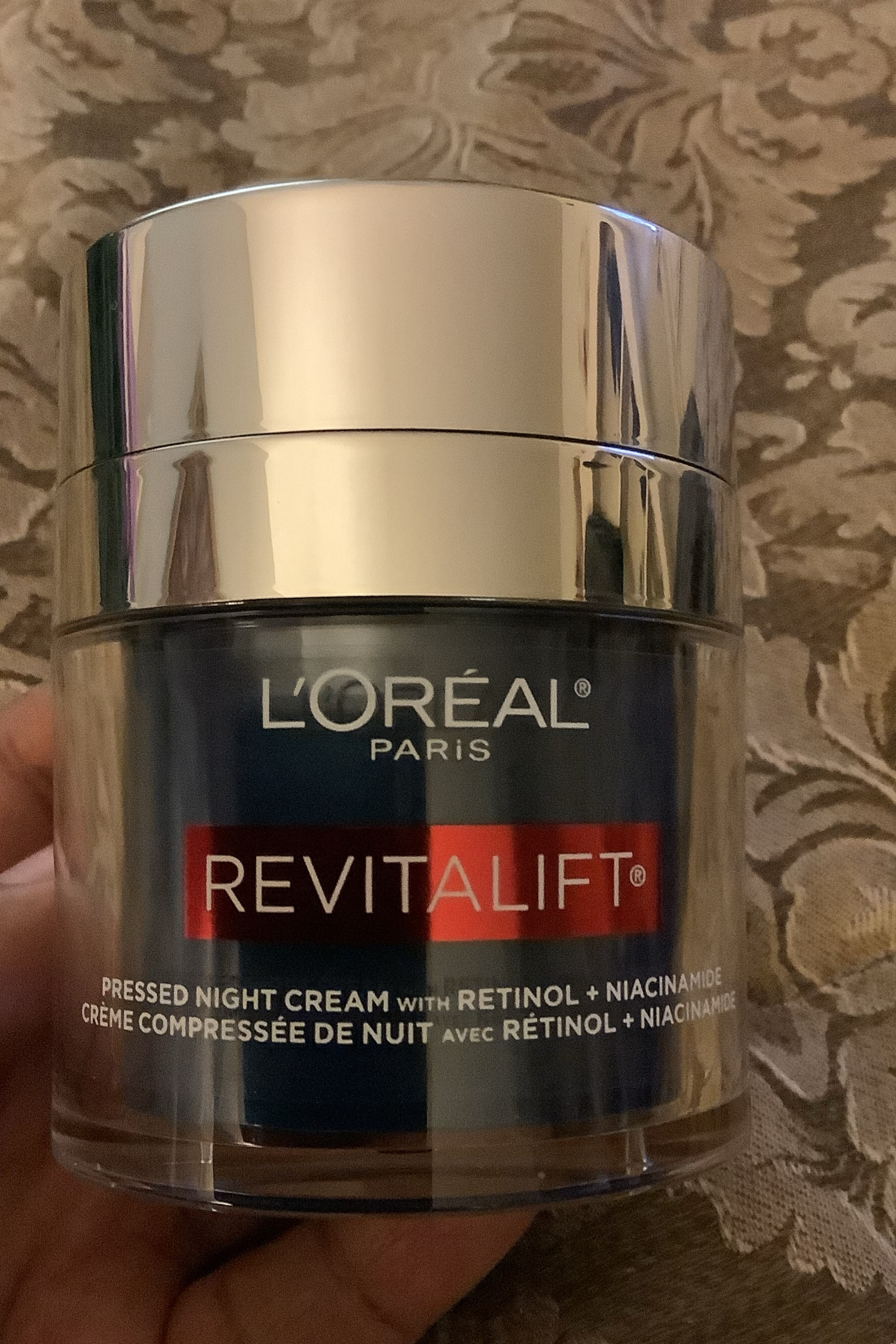 Who doesn’t love a good night cream? With retinol and niacinamide, L’Oréal’s Revitalift works wonders for my skin! 