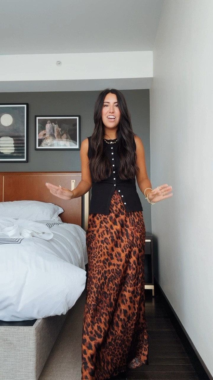 Loving LTKcon day 3! Leopard is everywhere here with the fashion girlies and this Target skirt is under $30! Plus how cute would this tank be with jeans too??

#LTKCon #LTKFindsUnder50 #LTKSaleAlert