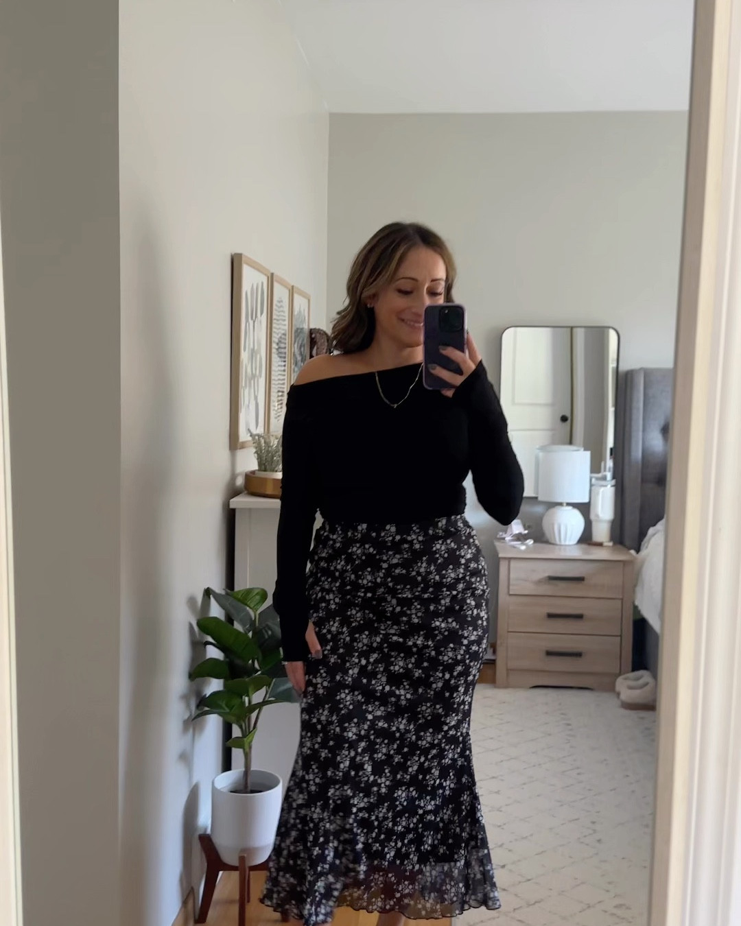 I’m in the Small.  This top also has thumb holes!✨ This top is great to dress up or down- would be perfect with your favorite pair of jeans or sweatpants😜 Great material and so comfy to wear!

#LTKOver40 #LTKStyleTip #LTKFindsUnder50