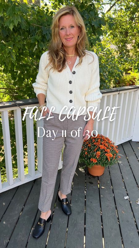 🍂FALL CAPSULE STYLED LOOKS

Day 11!  Love this dressy casual look that SEB put together with the neutral cardigan, ankle pants, and loafer mules.  The perfect look for work, a volunteer meeting, or lunch with friends!

#LTKstyletip #LTKworkwear #LTKSeasonal