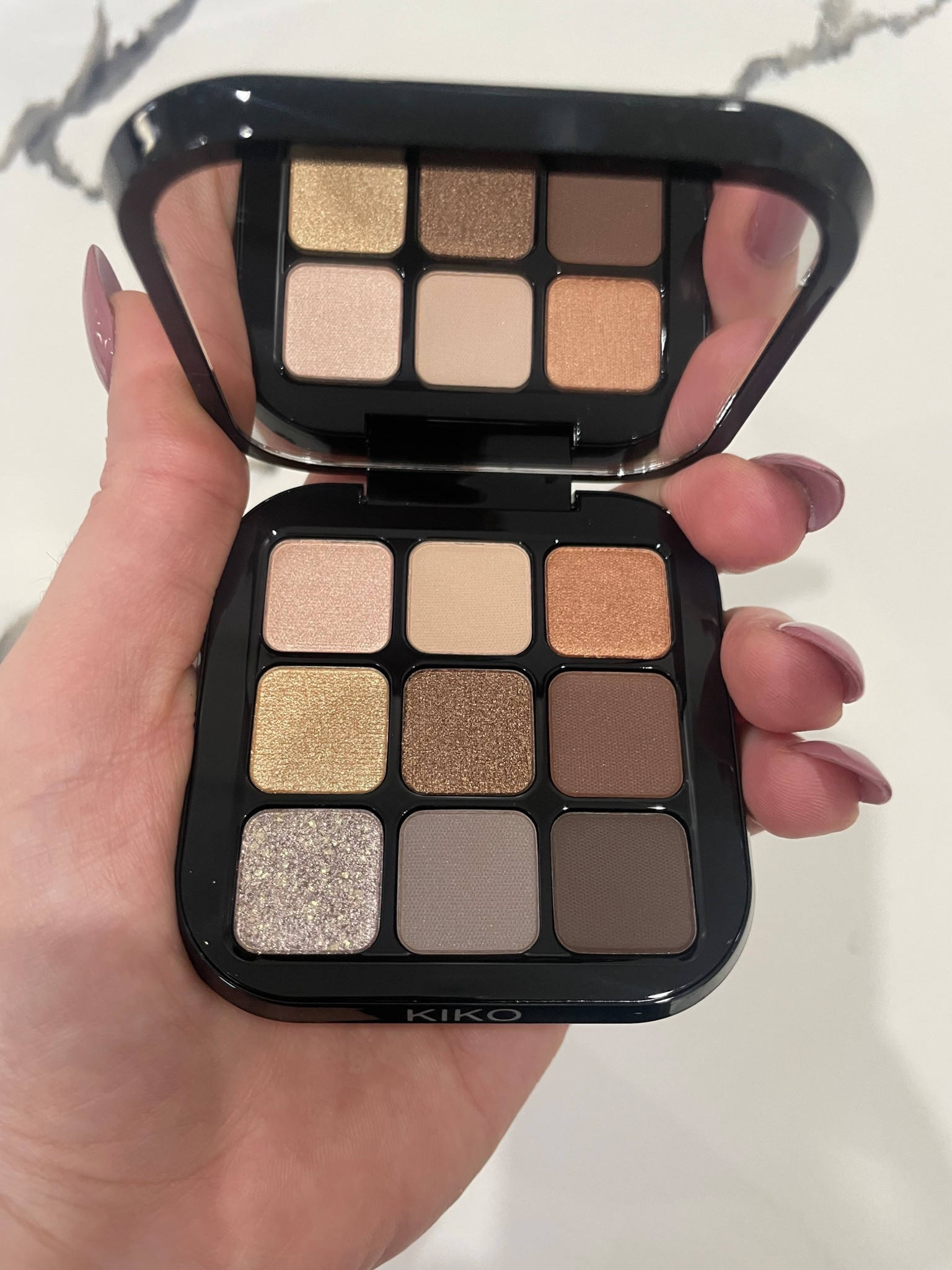 Eyeshadow palette getting into spring 

#LTKBeauty #LTKselfcare #LTKmorningroutine