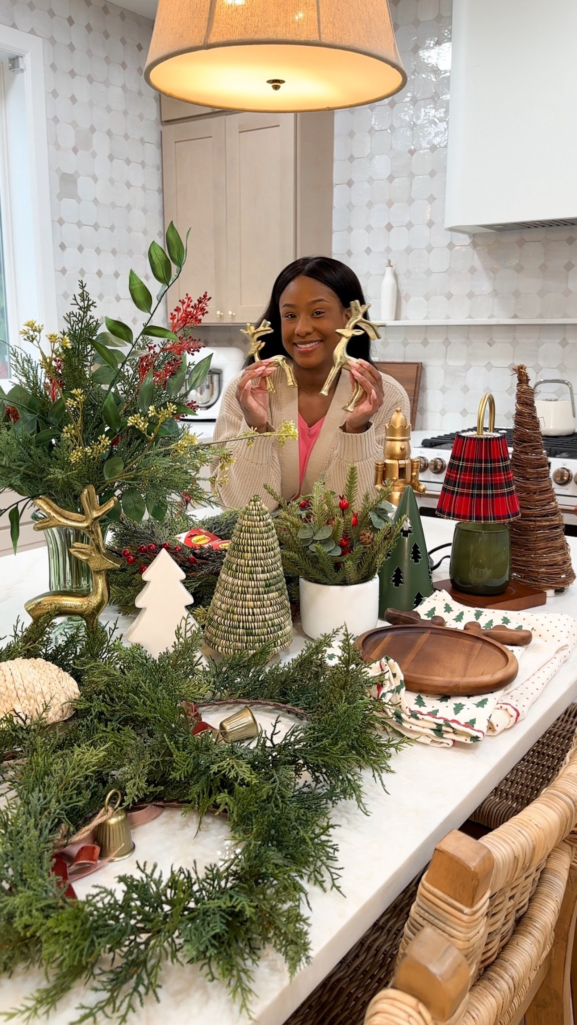 Christmas decor in my kitchen! #christmasdecor #christmasideas #kitchendecor