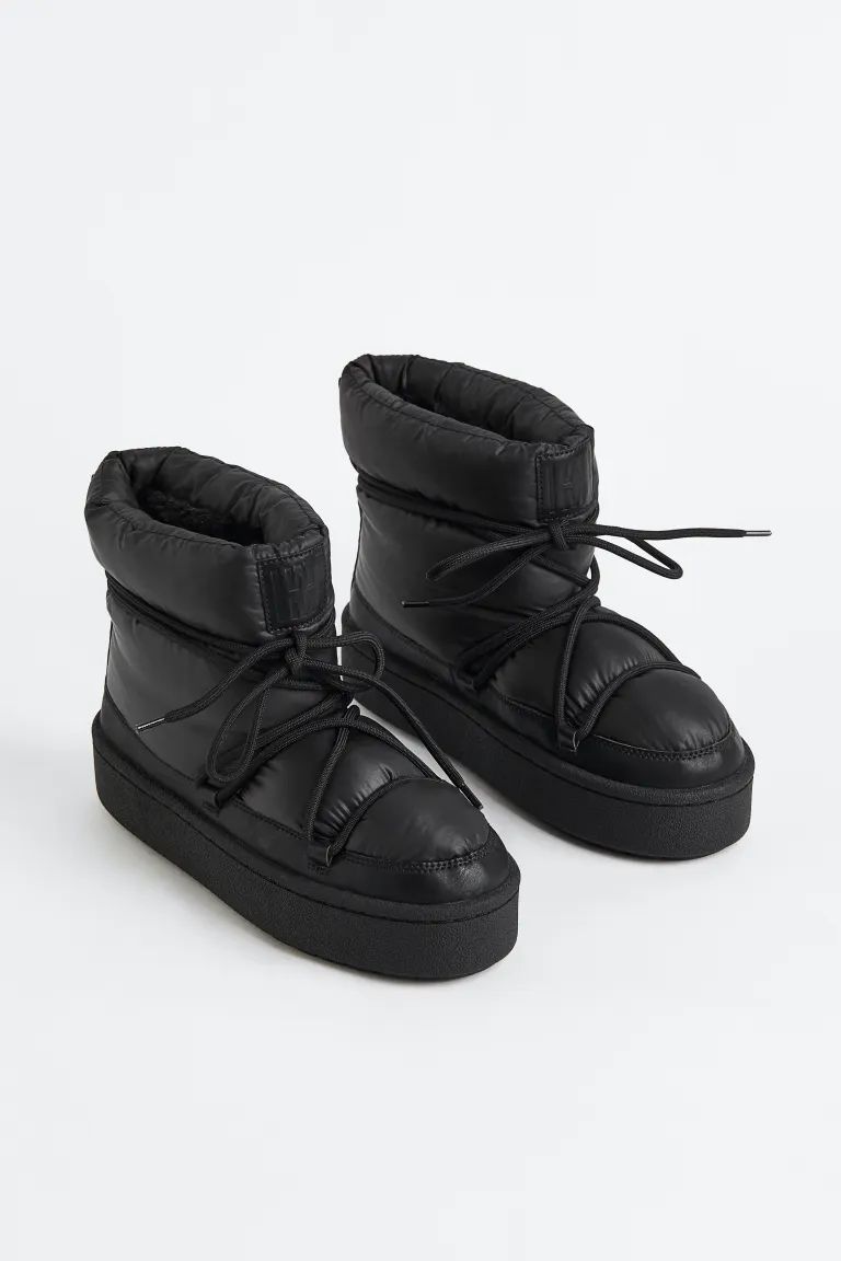 Laced Padded Boots | H&M (US + CA)